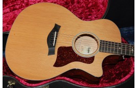 Những cây guitar acoustic Taylor nào đáng mua