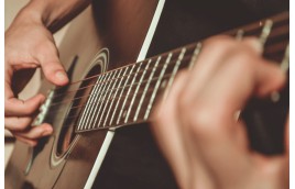 Gợi ý 5 mẹo giúp bạn chơi guitar giỏi hơn