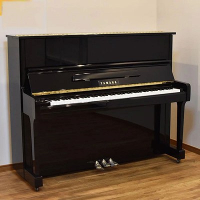 Piano Yamaha U100