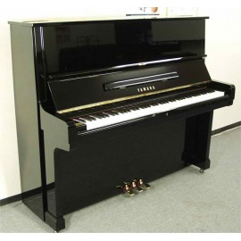 Piano Yamaha U2M