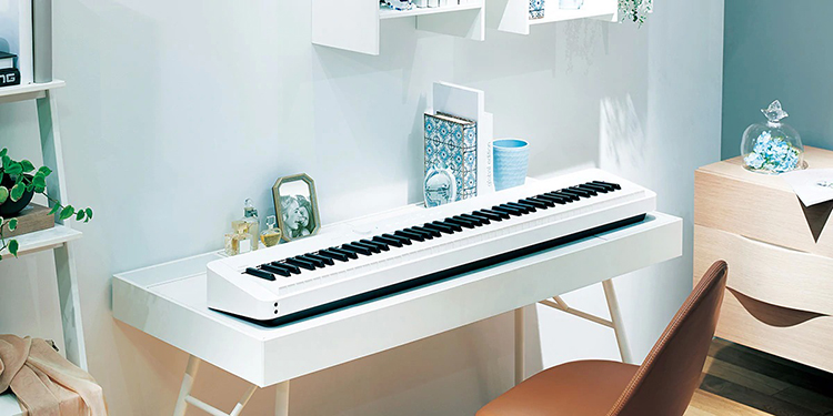 5 lý do để trang trí không gian nhà bạn với đàn Piano màu trắng