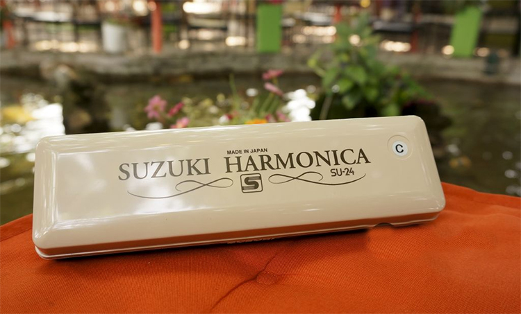 Âm thanh của Suzuki Harmonica SU-24 2TC