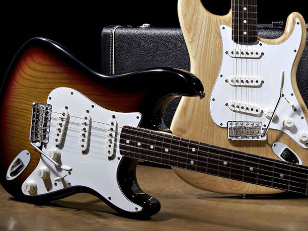 Stratocaster và Telecaster là hai tên tuổi guitar điện của Fender huyền thoại